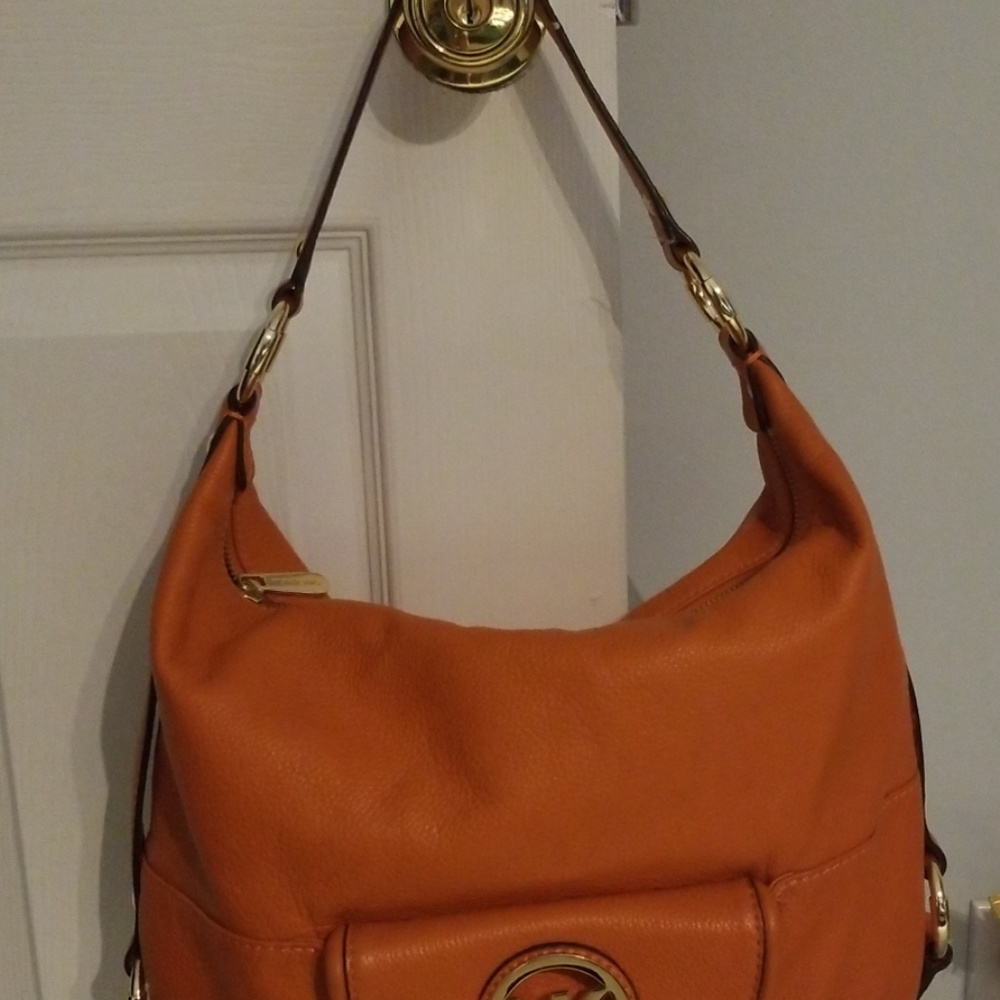 Michael Kors purse - Picture 4 of 5